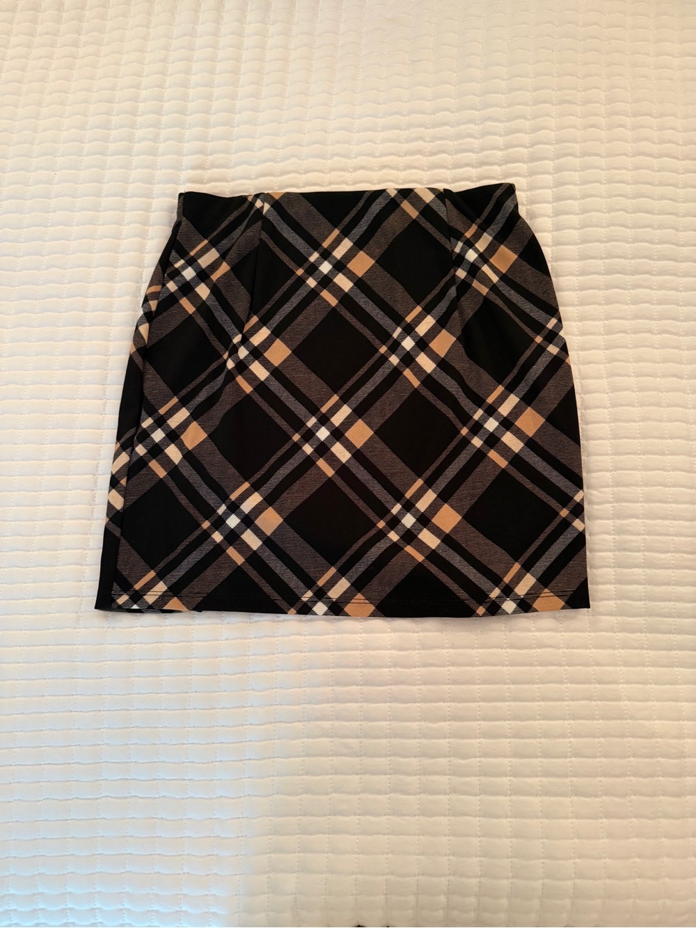 Black Plaid Women’s Mini Tight Skirt - Classic Check Pattern